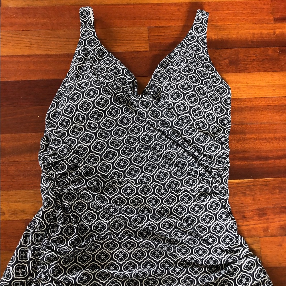 Lands’ End Swimsuit Top